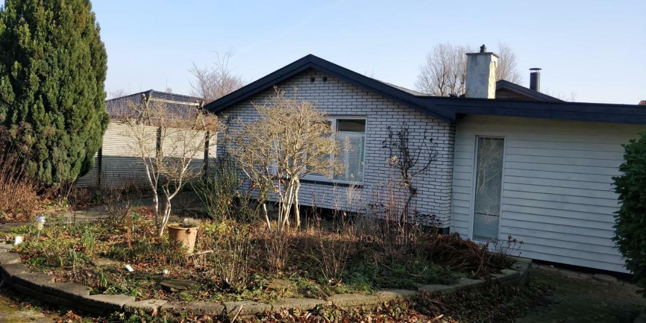 Mini-Apartment In The Flowerbed Søborg Buitenkant foto